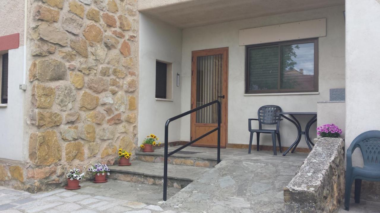 Casa Rural Las Tuyas En Segovia Palazuelos de Eresma Εξωτερικό φωτογραφία
